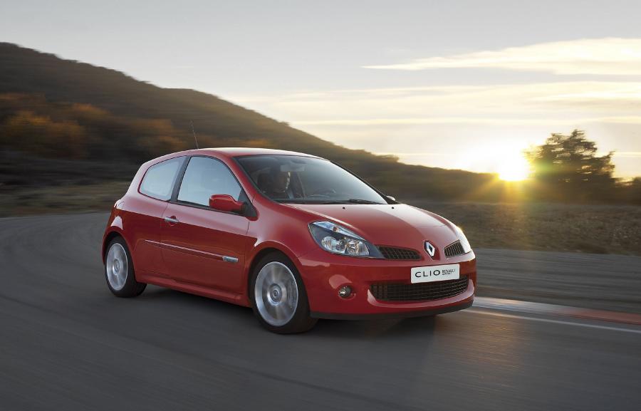  Renault Clio R.S. 2.0 16V 2006 года  (фото 122 из 125)